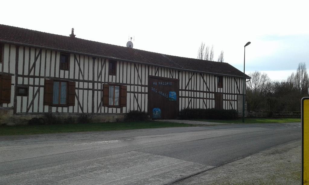 Bed and Breakfast Au Passage Des Grues Drosnay Екстер'єр фото